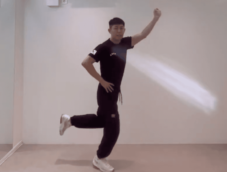 치어리딩 화이팅 동작 배우기|팔과 다리 연결 대표 이미지